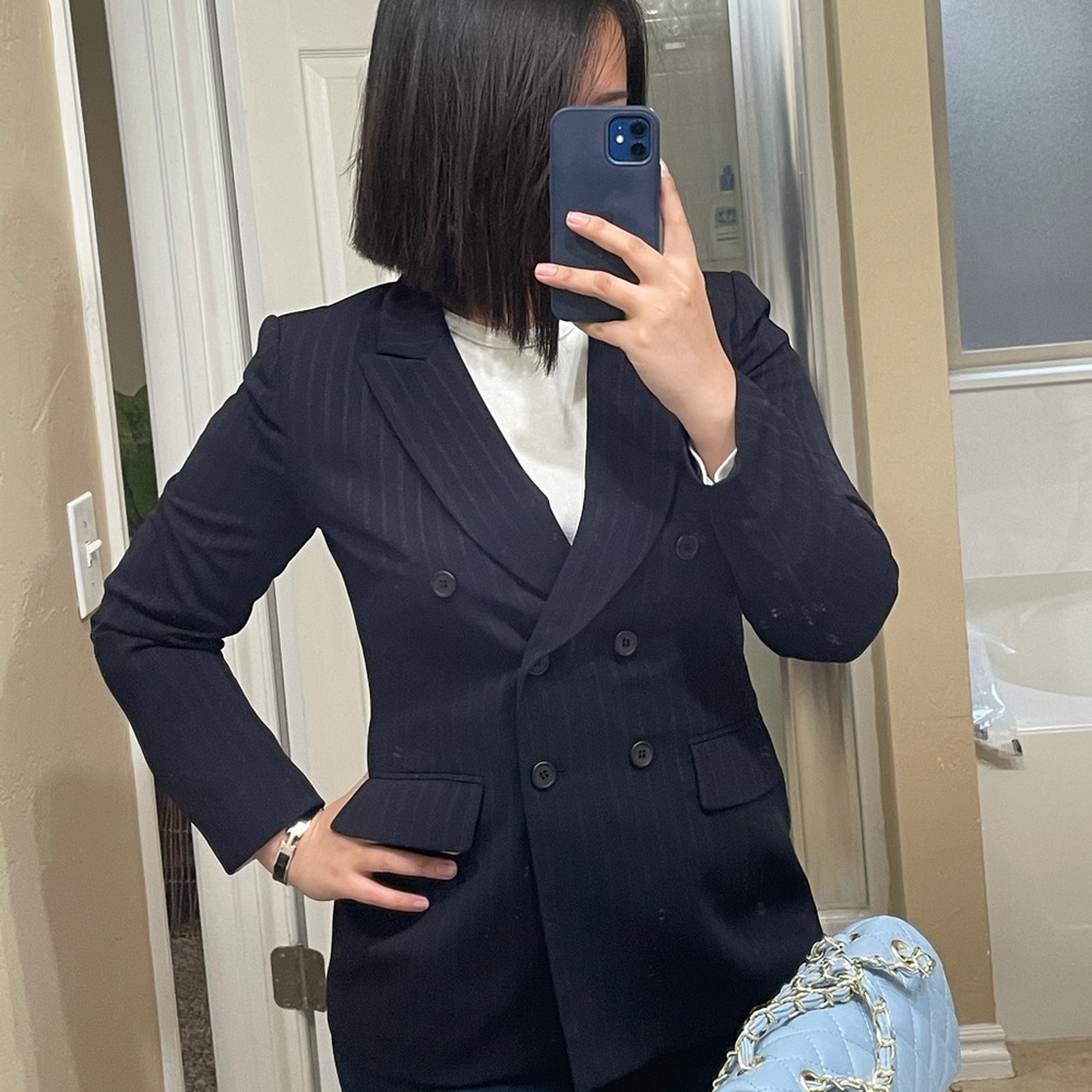 LeSuit Dark Navy with Red Stripes Blazer